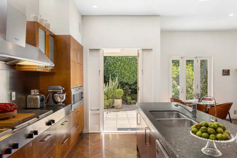 Photos of 3 Crescent Road