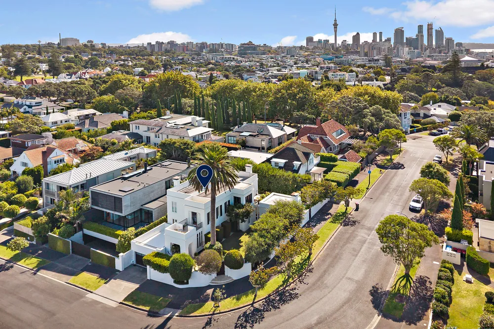 Photos of 3 Crescent Road