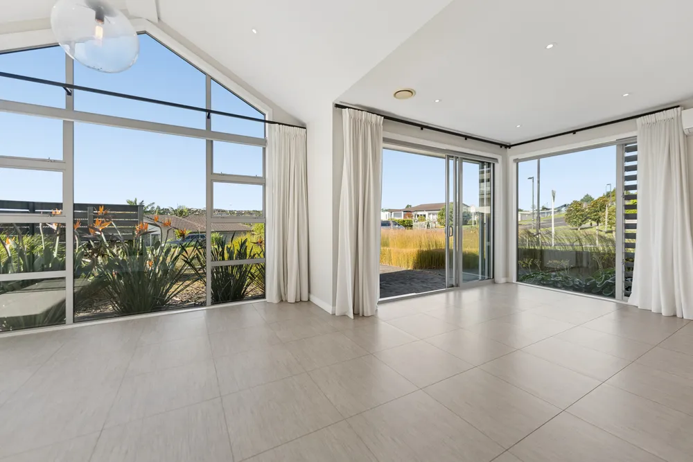 Photos of 2 Colonial Drive