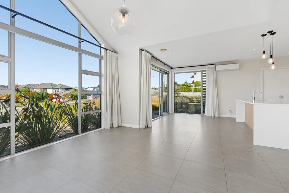 Photos of 2 Colonial Drive
