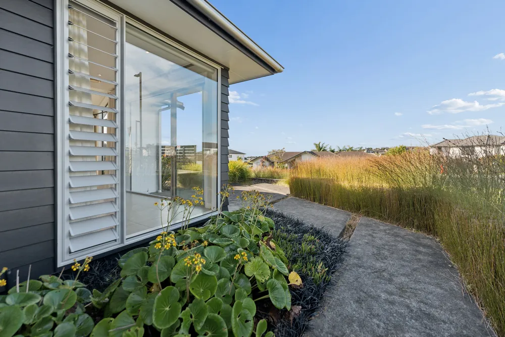 Photos of 2 Colonial Drive