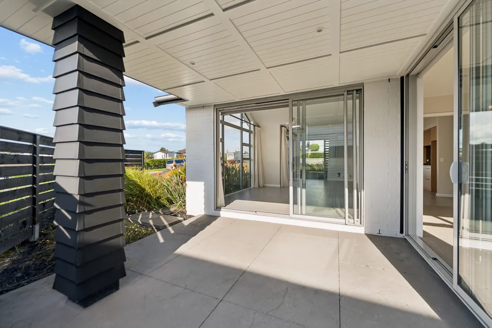 Photos of 2 Colonial Drive