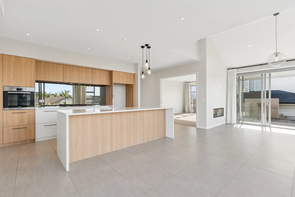 Photos of 2 Colonial Drive