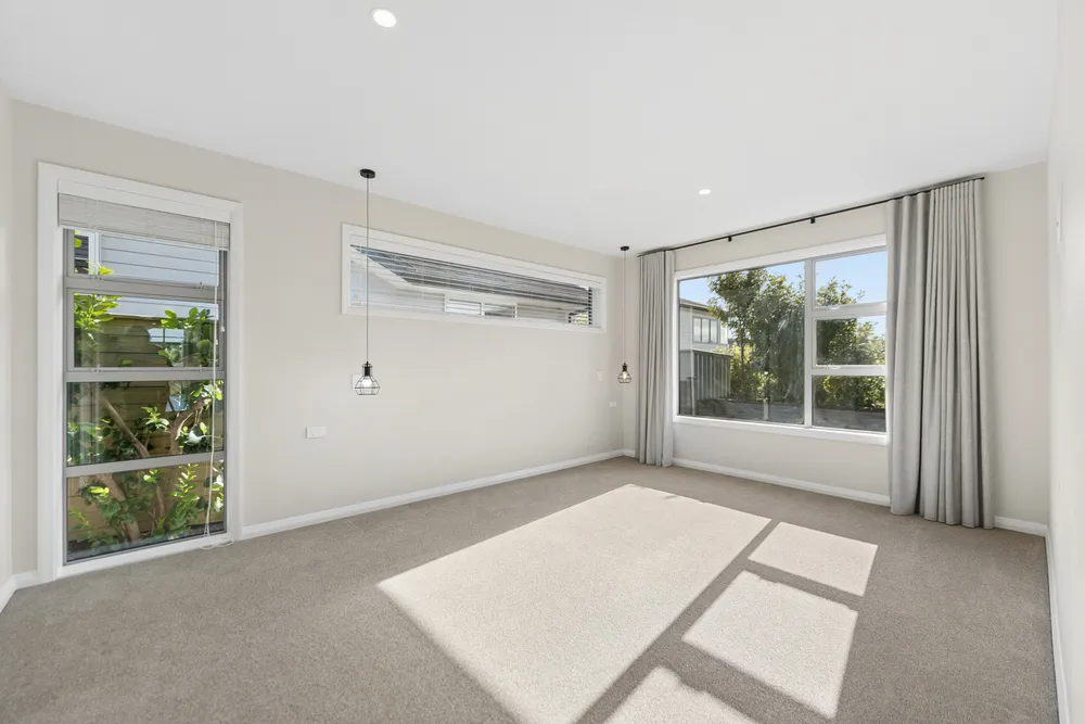 Photos of 2 Colonial Drive
