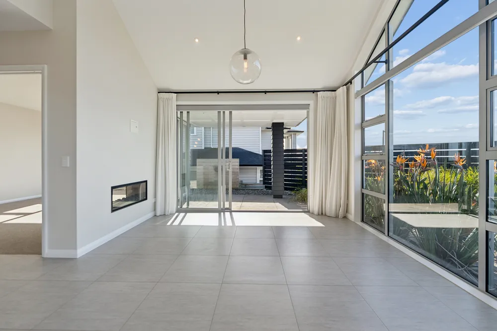 Photos of 2 Colonial Drive