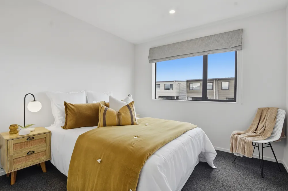 Photos of 34 Hiki Street