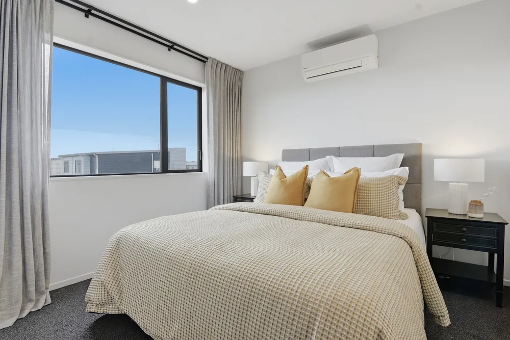 Photos of 34 Hiki Street