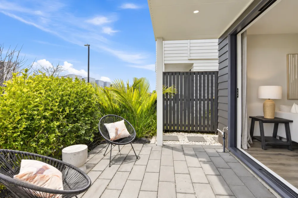 Photos of 34 Hiki Street