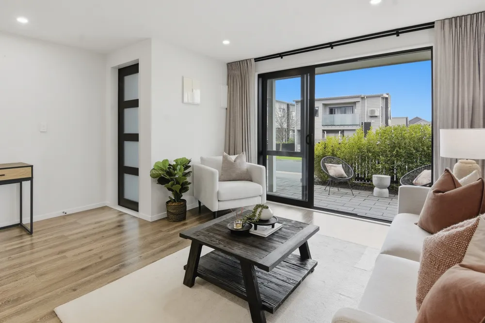 Photos of 34 Hiki Street