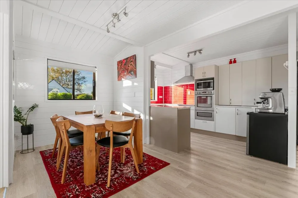 Photos of 62C Poike Road