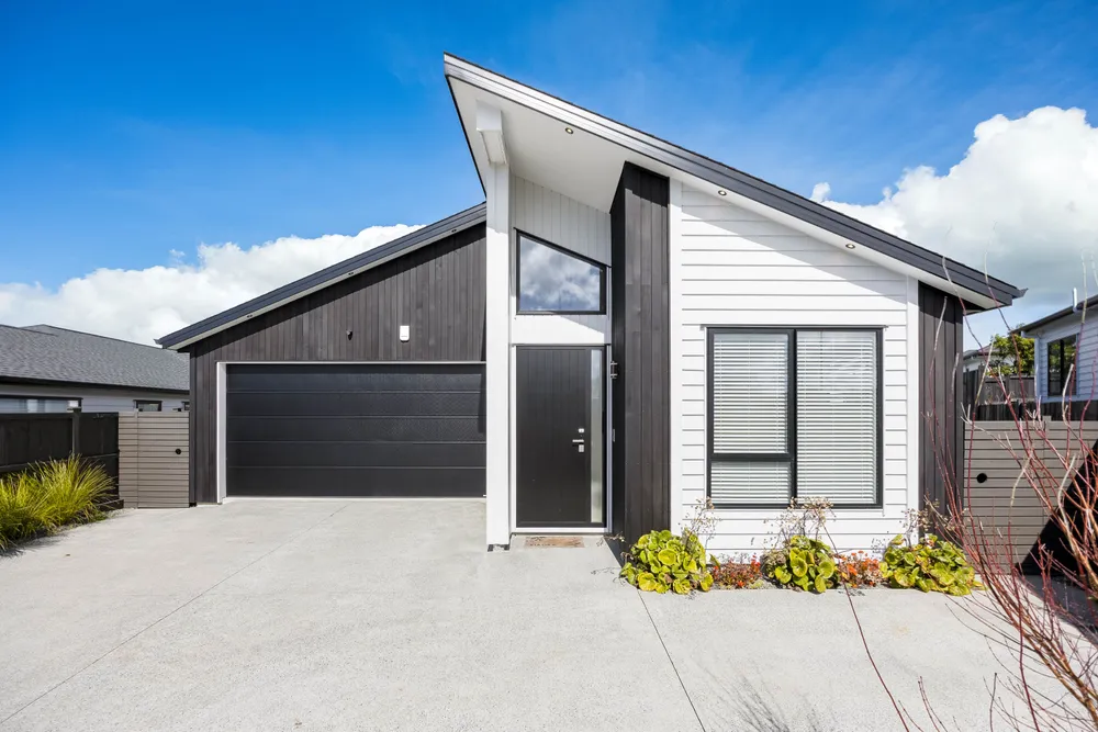 Photos of 39 Matahae Crescent