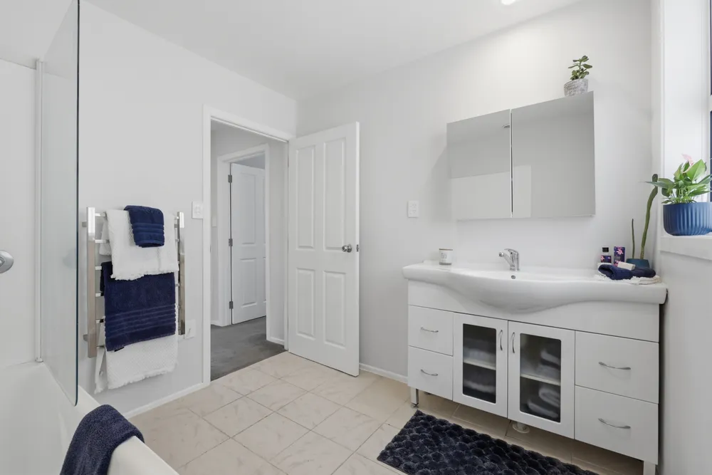 Photos of 129 West Hoe Heights