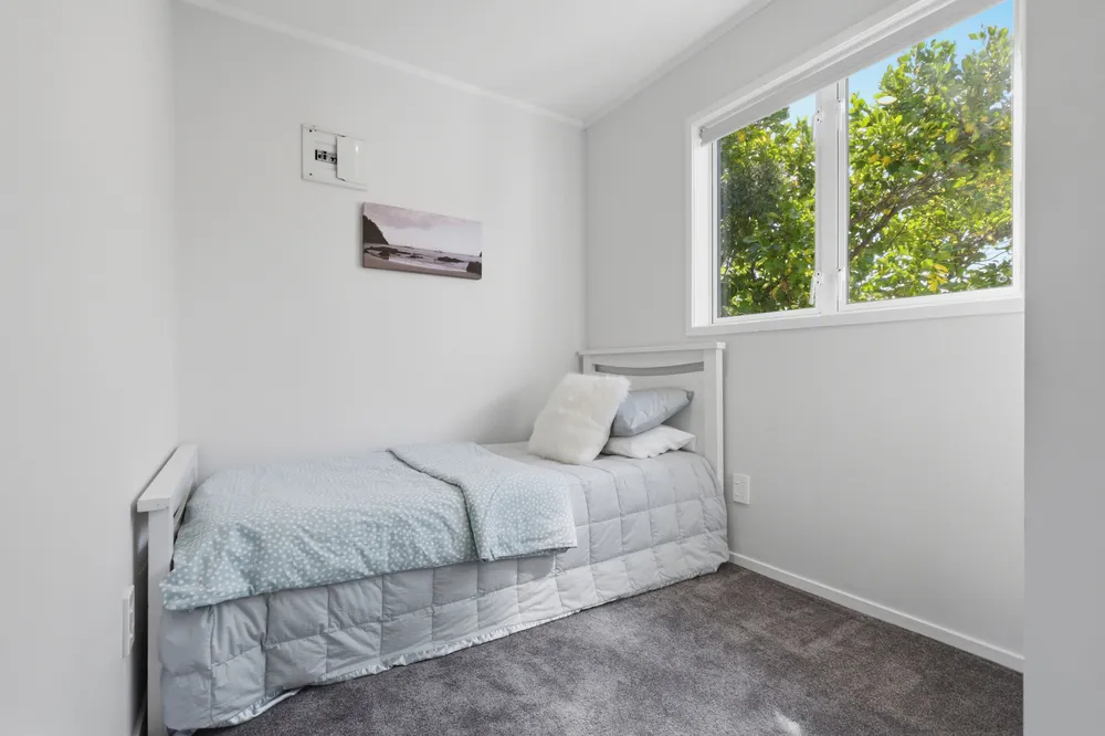 Photos of 129 West Hoe Heights