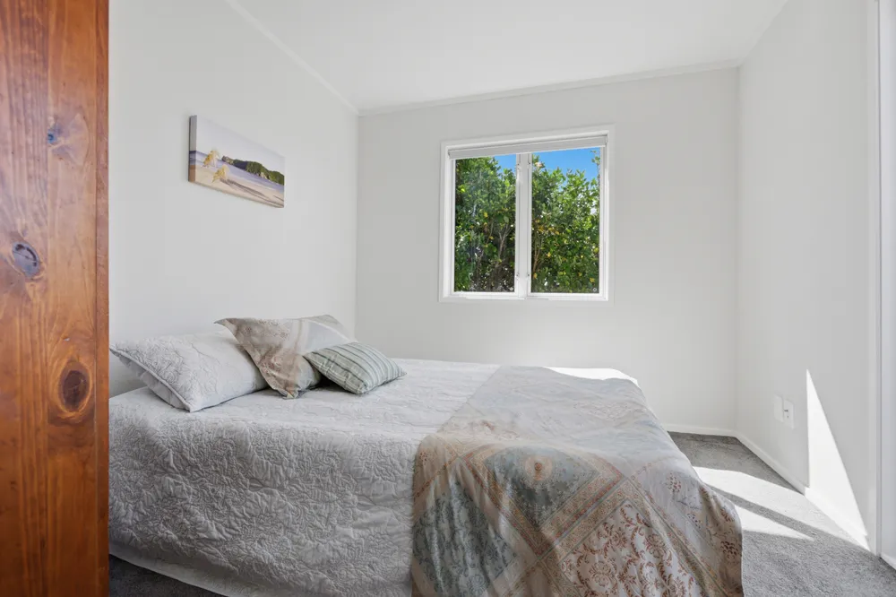 Photos of 129 West Hoe Heights