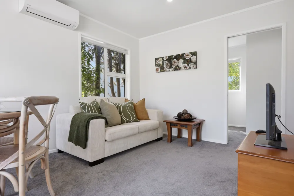 Photos of 129 West Hoe Heights