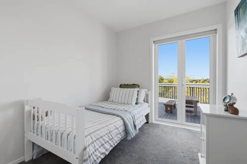Photos of 129 West Hoe Heights