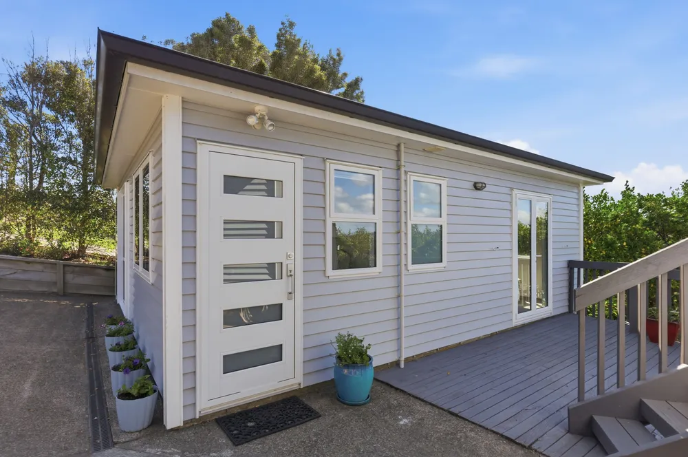 Photos of 129 West Hoe Heights