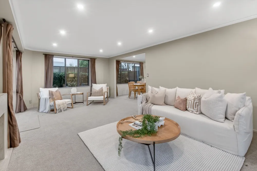 Photos of 64B Holly Road
