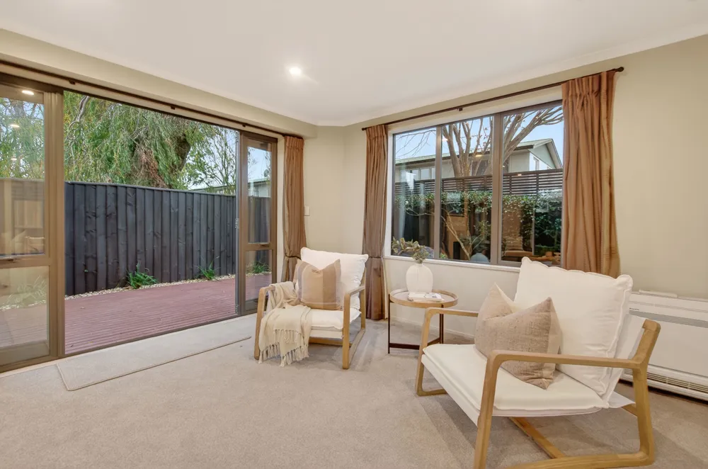 Photos of 64B Holly Road