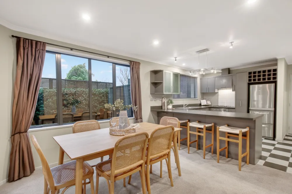 Photos of 64B Holly Road
