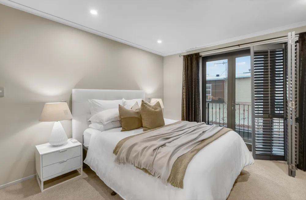 Photos of 64B Holly Road