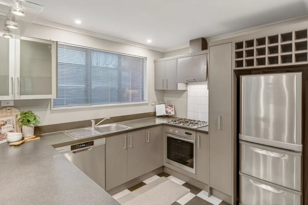 Photos of 64B Holly Road