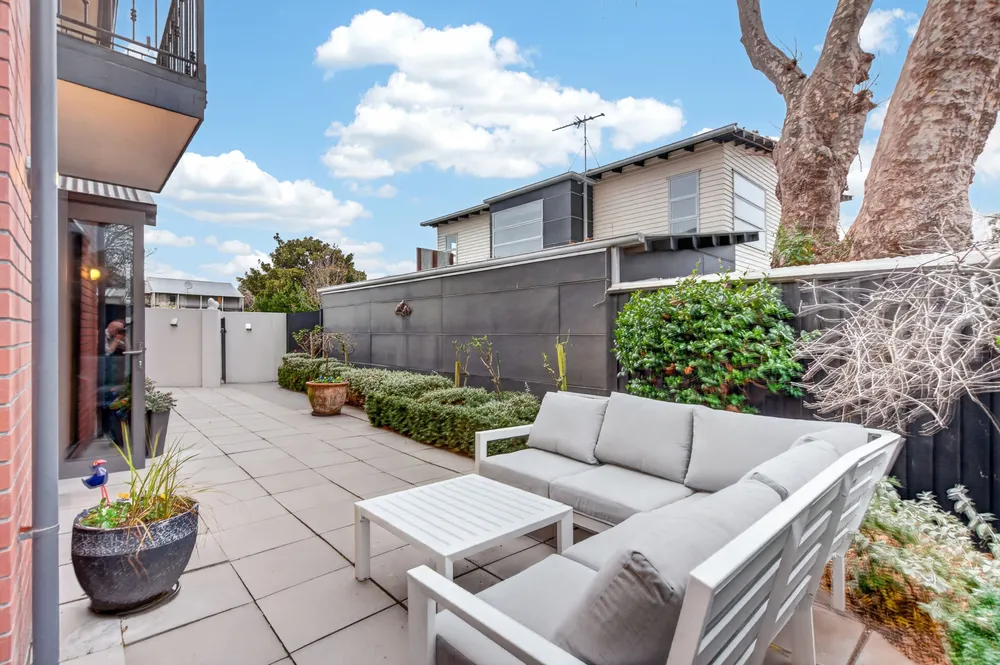 Photos of 64B Holly Road