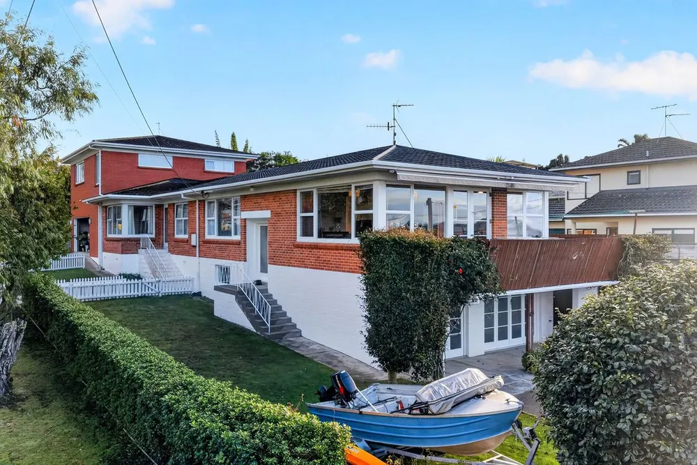 Photos of 1/2 Tye Road