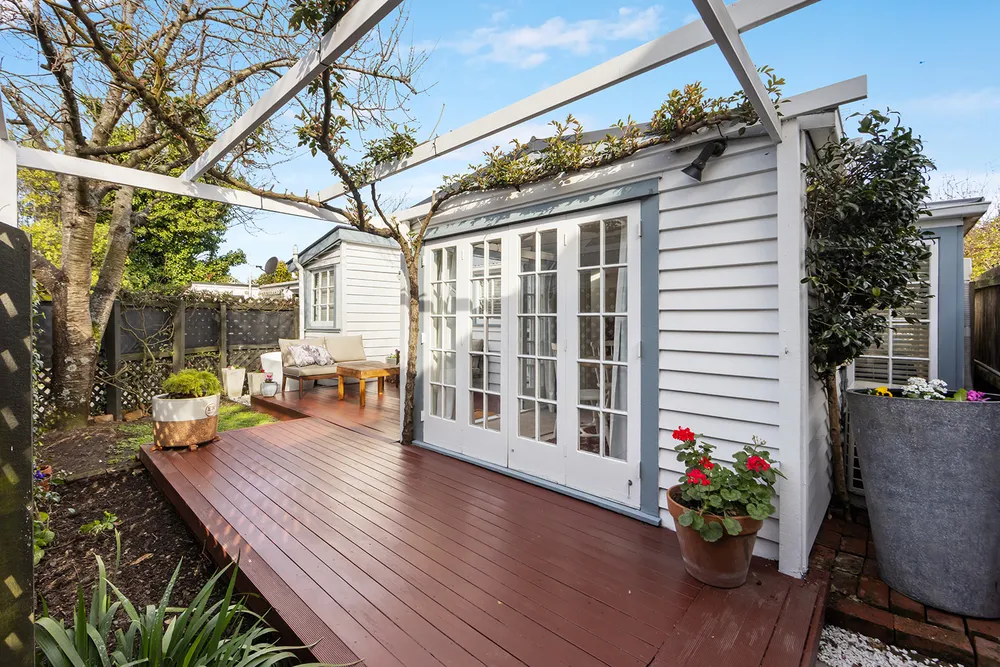 Photos of 147a Holly Road