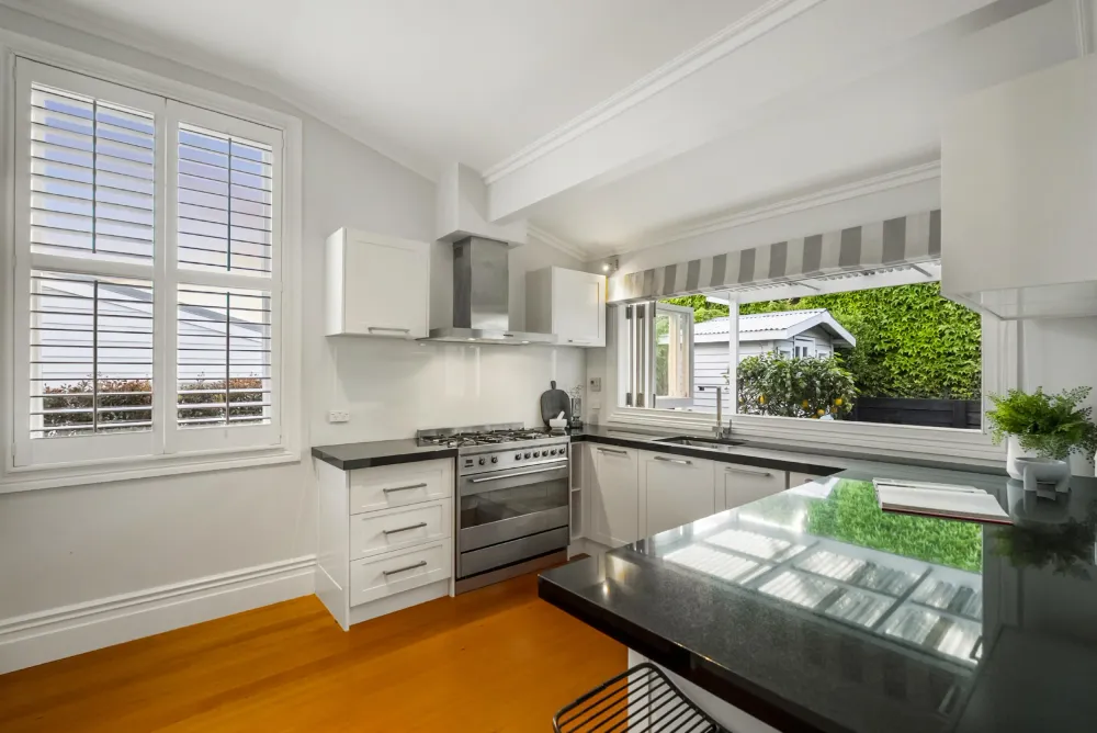 Photos of 11 Islington Street