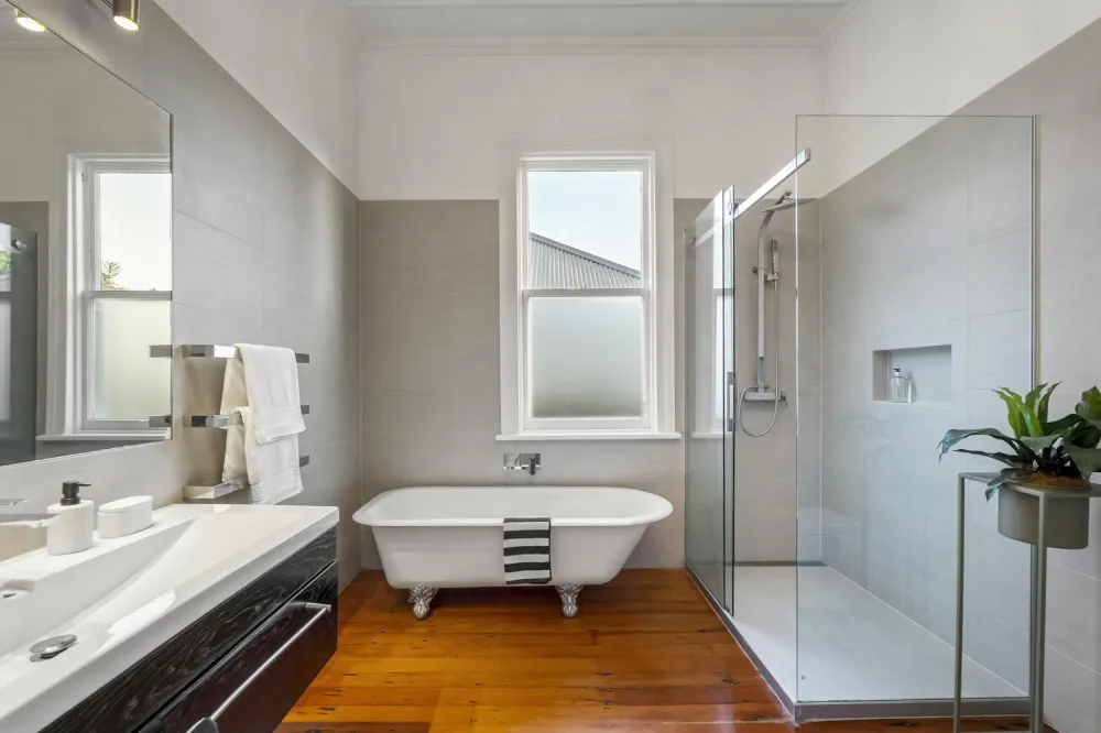 Photos of 11 Islington Street