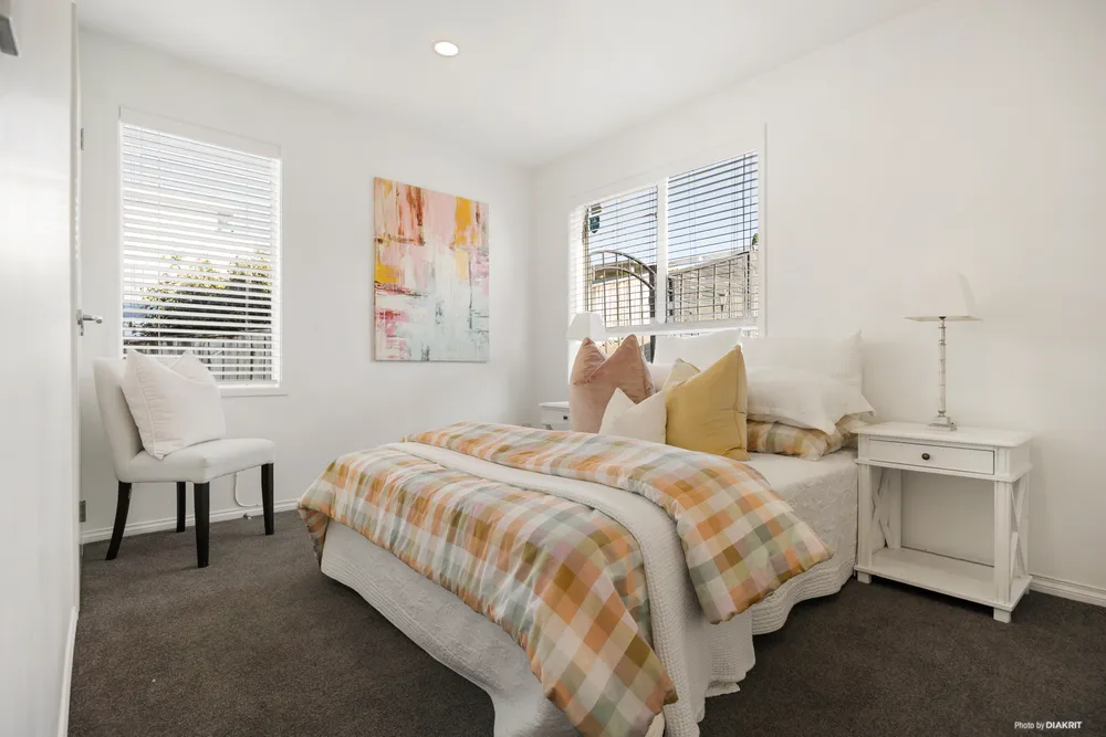 Photos of 25 Holgate Road