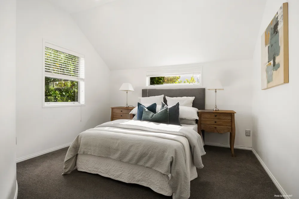 Photos of 25 Holgate Road