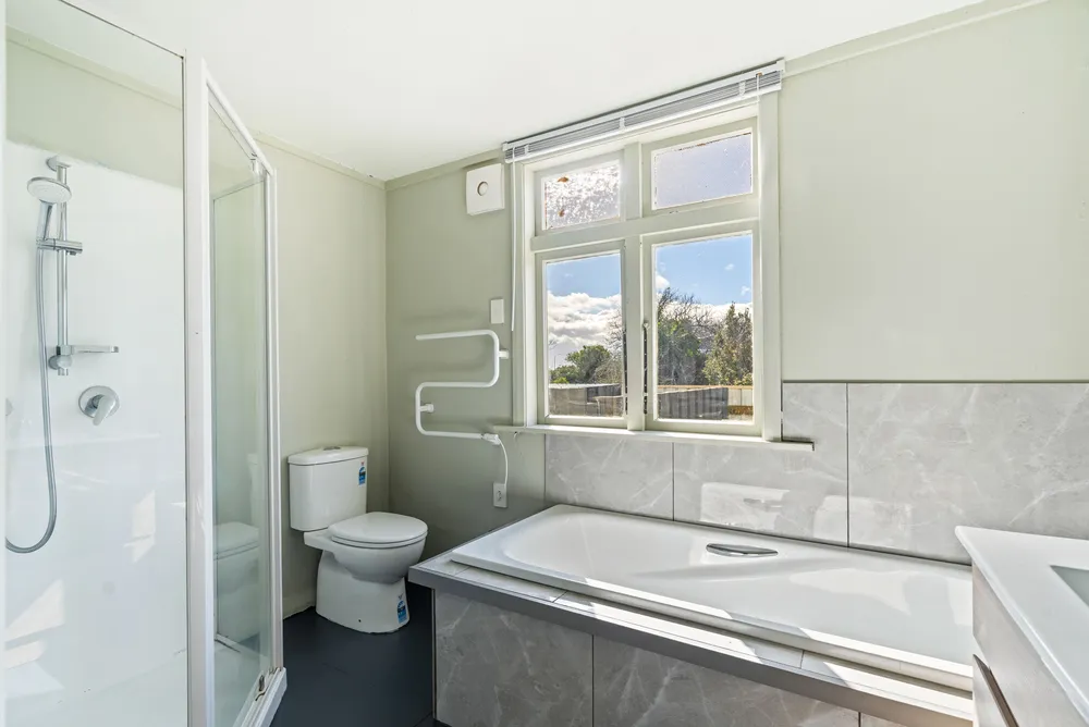 Photos of 21 Beatty Street