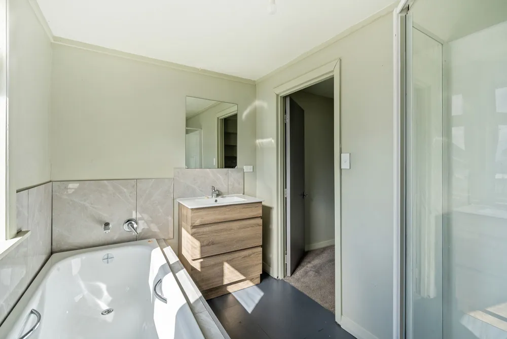 Photos of 21 Beatty Street