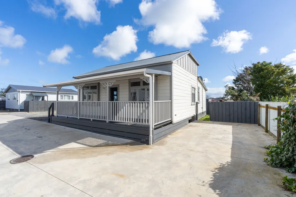 Photos of 21 Beatty Street
