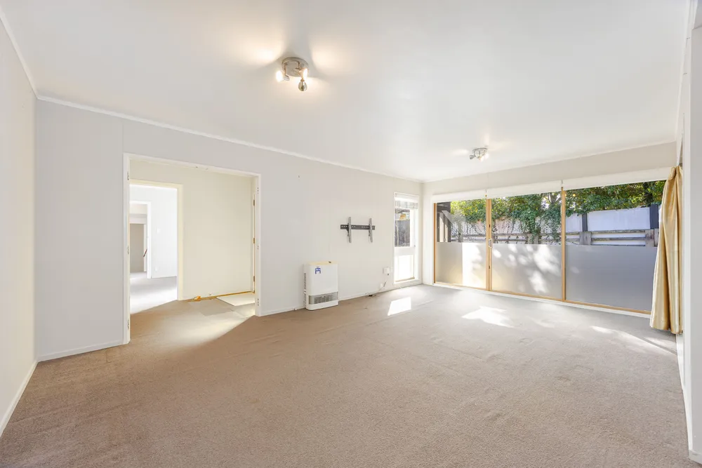 Photos of 25 Meadway