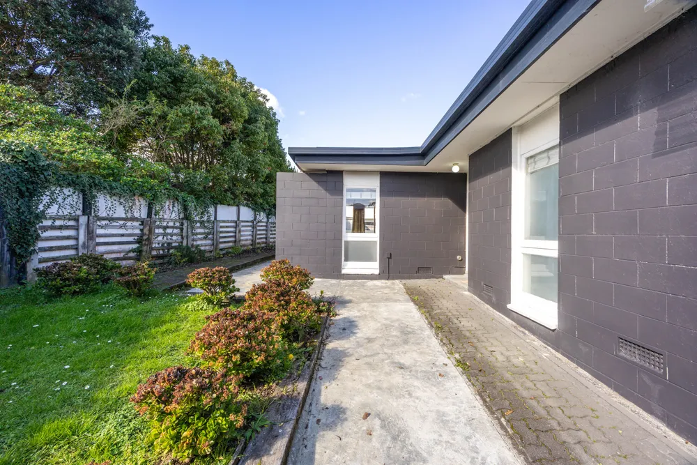Photos of 25 Meadway