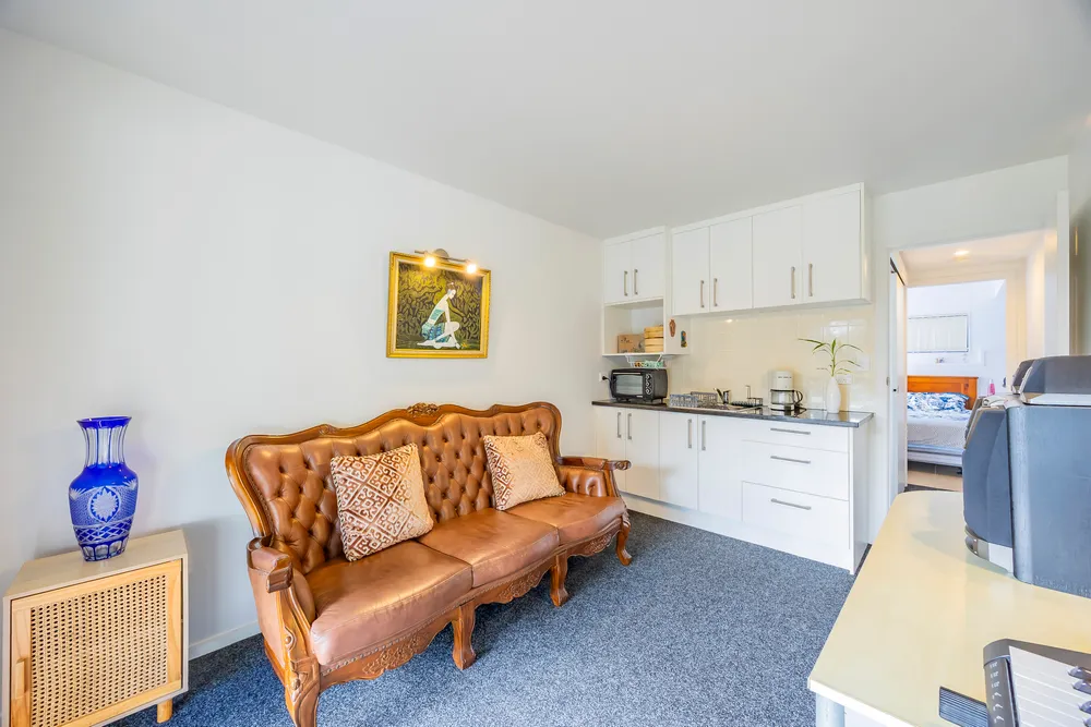 Photos of 1/57 Unsworth Drive