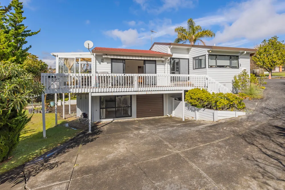Photos of 1/57 Unsworth Drive