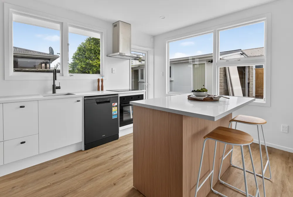 Photos of 1A Quinns Road