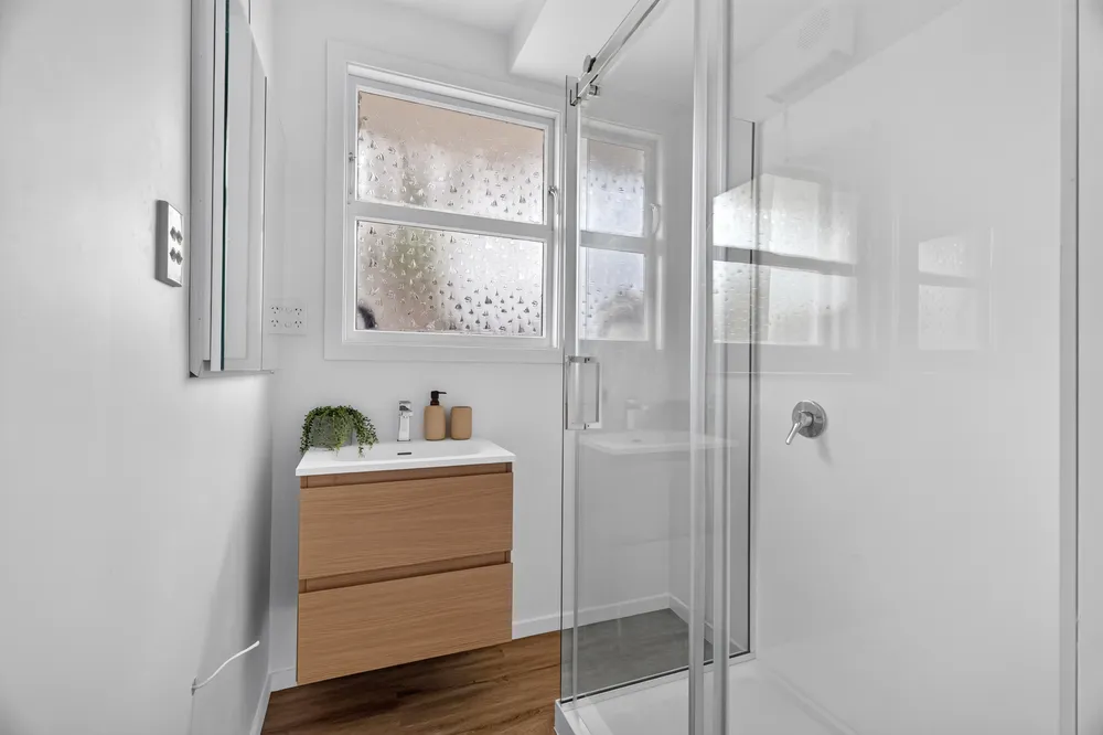 Photos of 1A Quinns Road