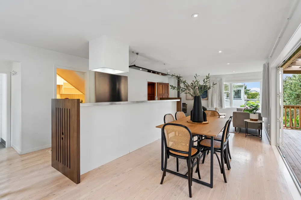 Photos of 11 Newell Street