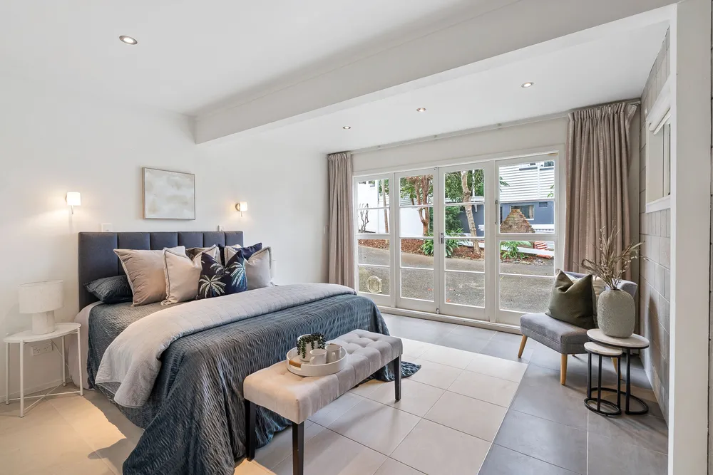 Photos of 11 Newell Street