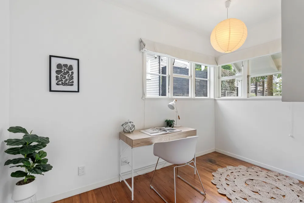 Photos of 11 Newell Street
