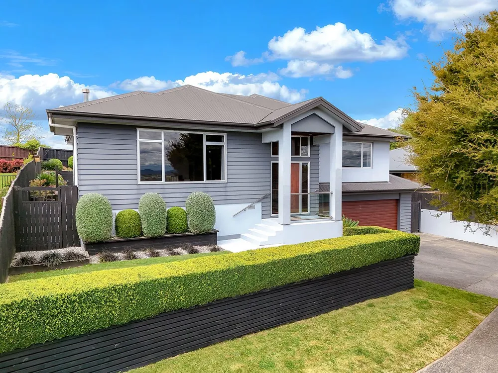 Photos of 5 Bishopsworth Way