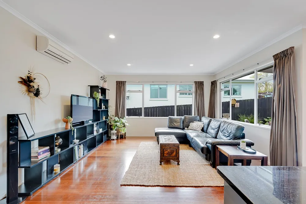 Photos of 5 Bishopsworth Way