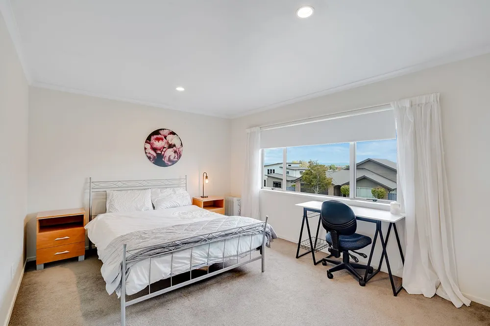 Photos of 5 Bishopsworth Way