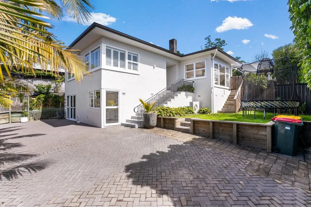 Photos of 65 Allum Street
