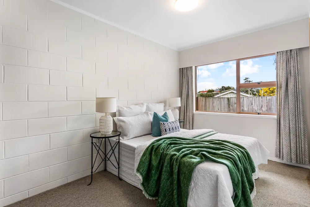 Photos of 1242A New North Road